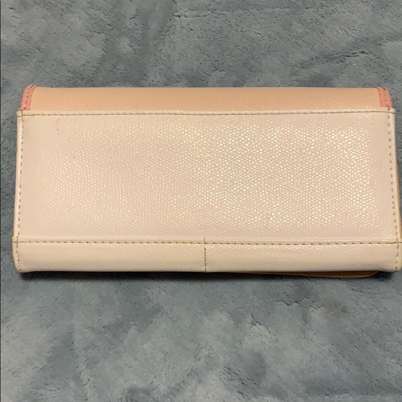 (SOLD) ❌GUESS long pink wallet - Picture 5 of 6